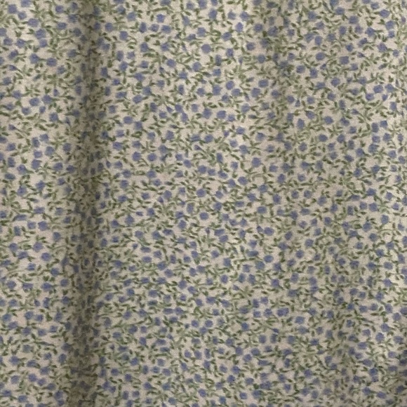 Flower tight fitting dress with gorgeous blue lace trim - Picture 3 of 4